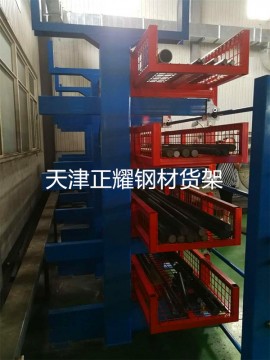 堆放在車間里的鋼材怎么存儲 伸縮懸臂式結構鋼材貨架